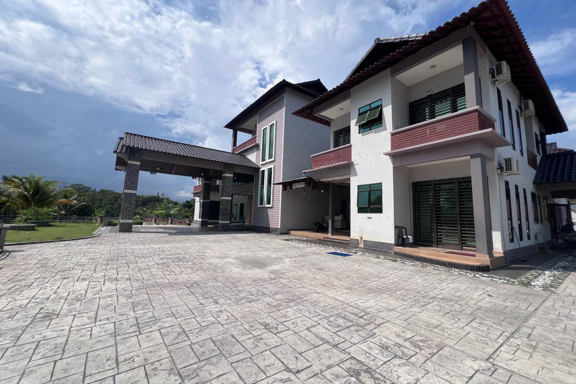 Nurbayu Chalet, Kemaman Kuantan Dış mekan fotoğraf