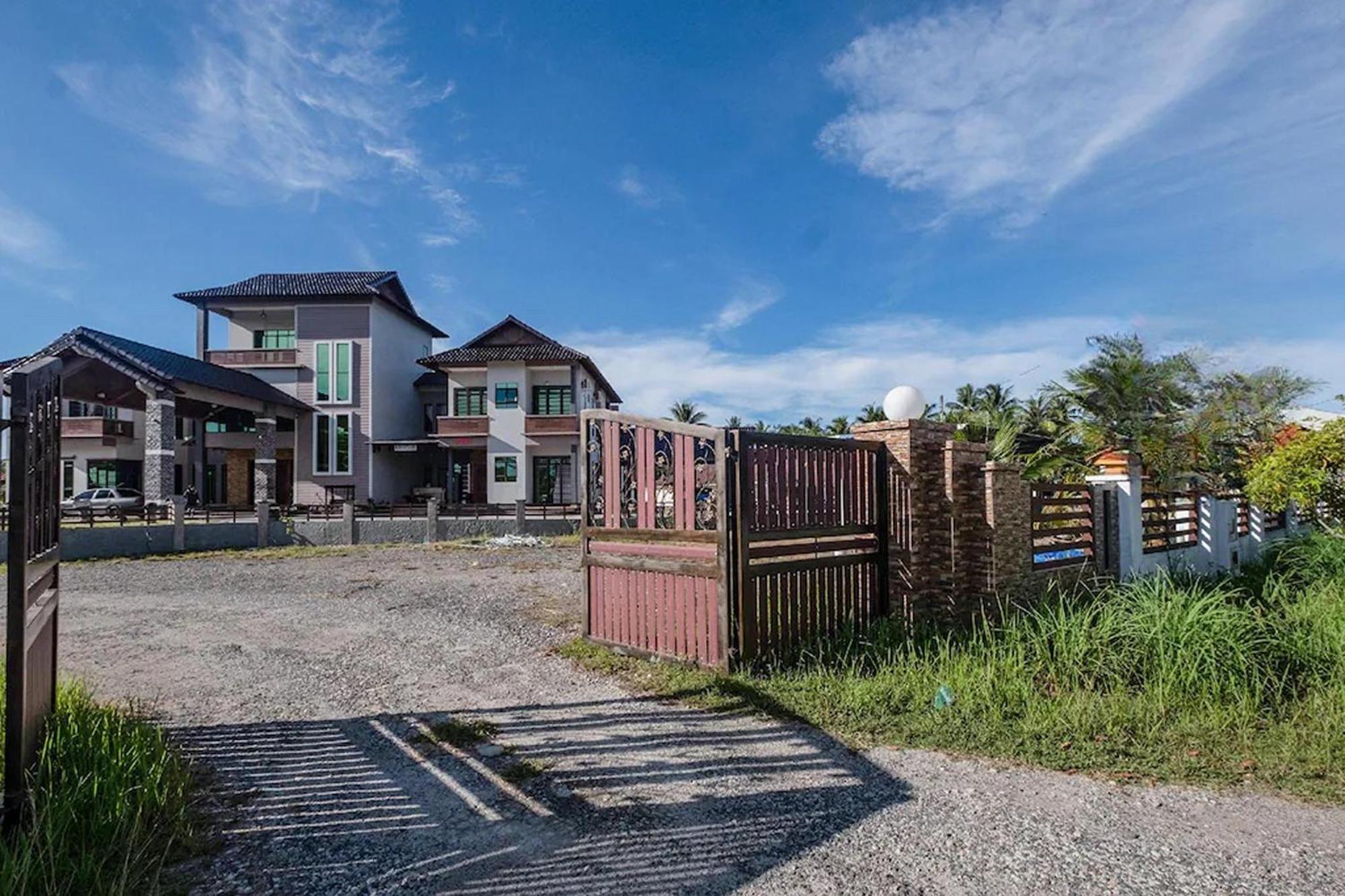 Nurbayu Chalet, Kemaman Kuantan Dış mekan fotoğraf
