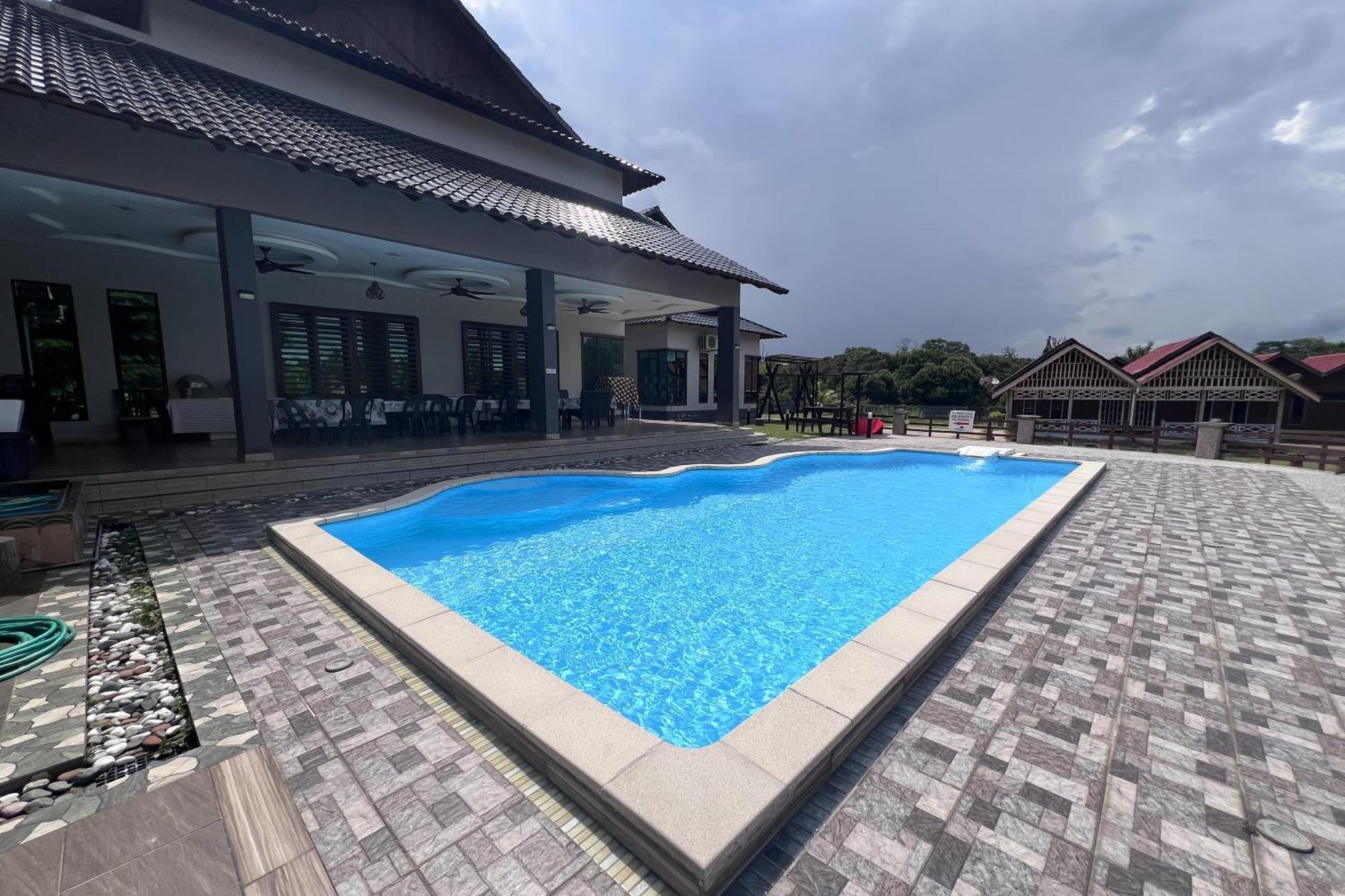 Nurbayu Chalet, Kemaman Kuantan Dış mekan fotoğraf